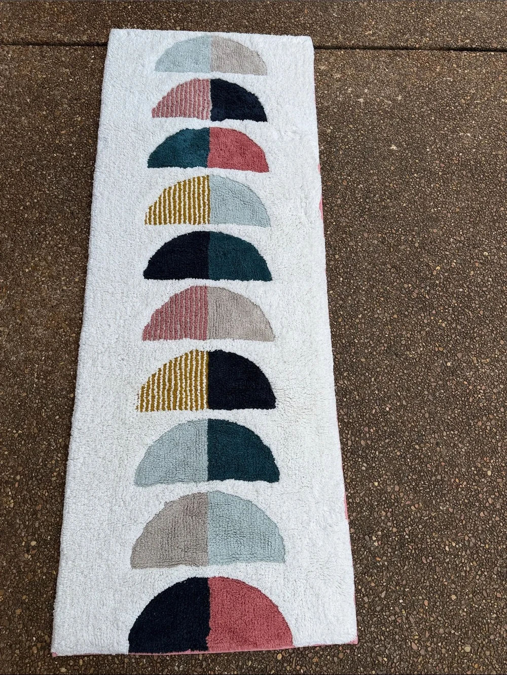 WEST ELM Colorful Geometric Pattern Rug 24